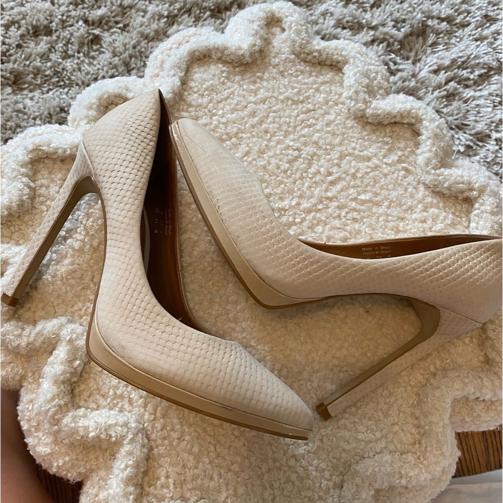 Aldo Kristina nude leather stiletto with pointed toe - size 10 (9.5) - 5 inches